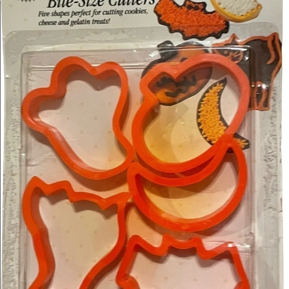 Wilton halloween cookie